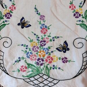 Vintage Hand Embroidered Floral Butterfly Table Runner Crochet Lace Trim 39x17.5